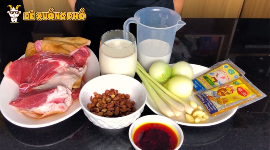 Thịt dê xào lăn cay nhẹ, thơm nồng, ăn cùng cơm nóng